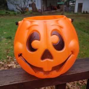 1997 Grand Venture Halloween Plastic Pumpkin Pail - Made In USA